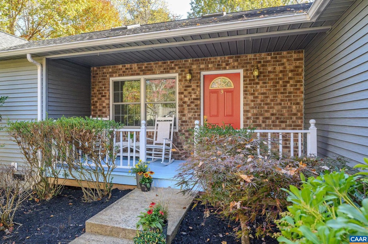 3 Vine Ridge Dr, Bybee, VA 22963