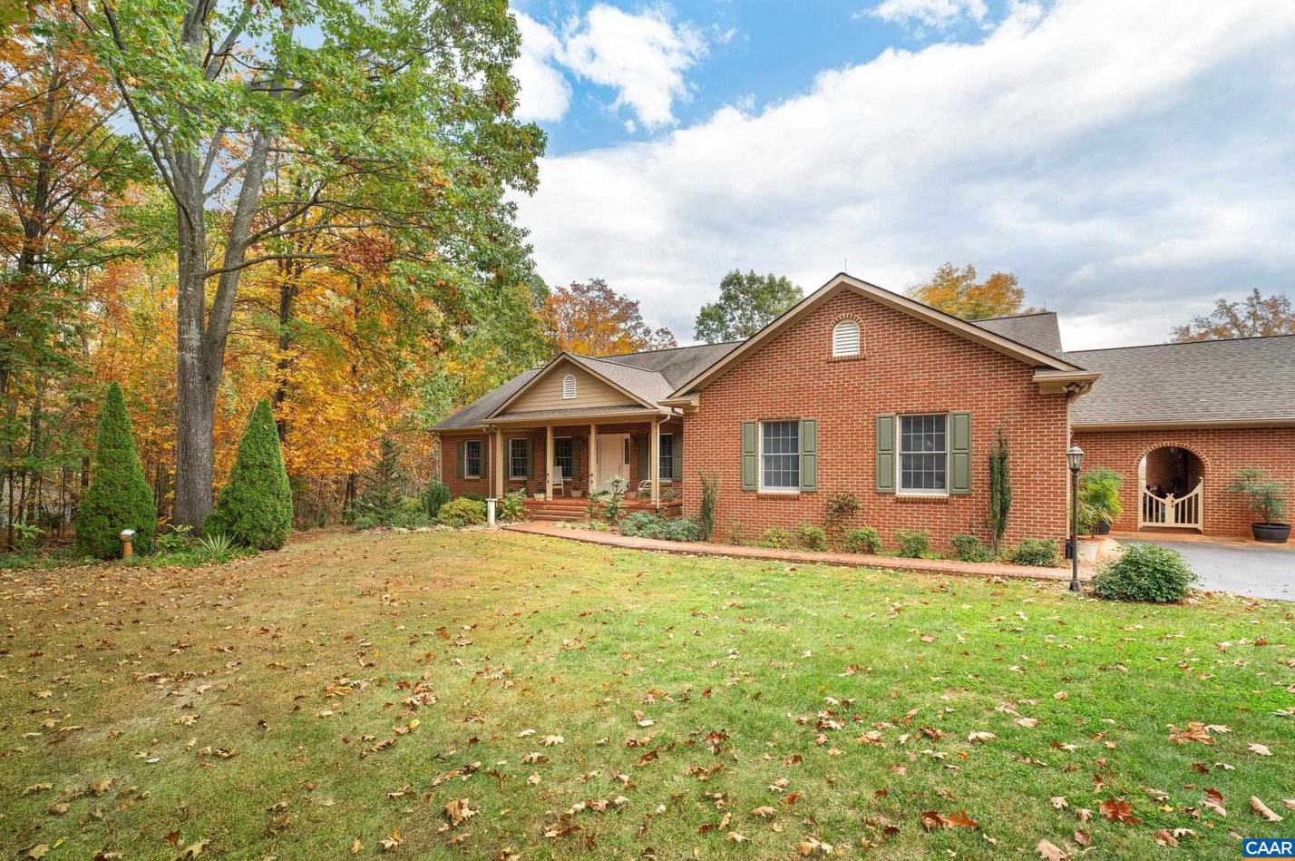 19363 Briar Patch Dr, Gordonsville, VA 22942