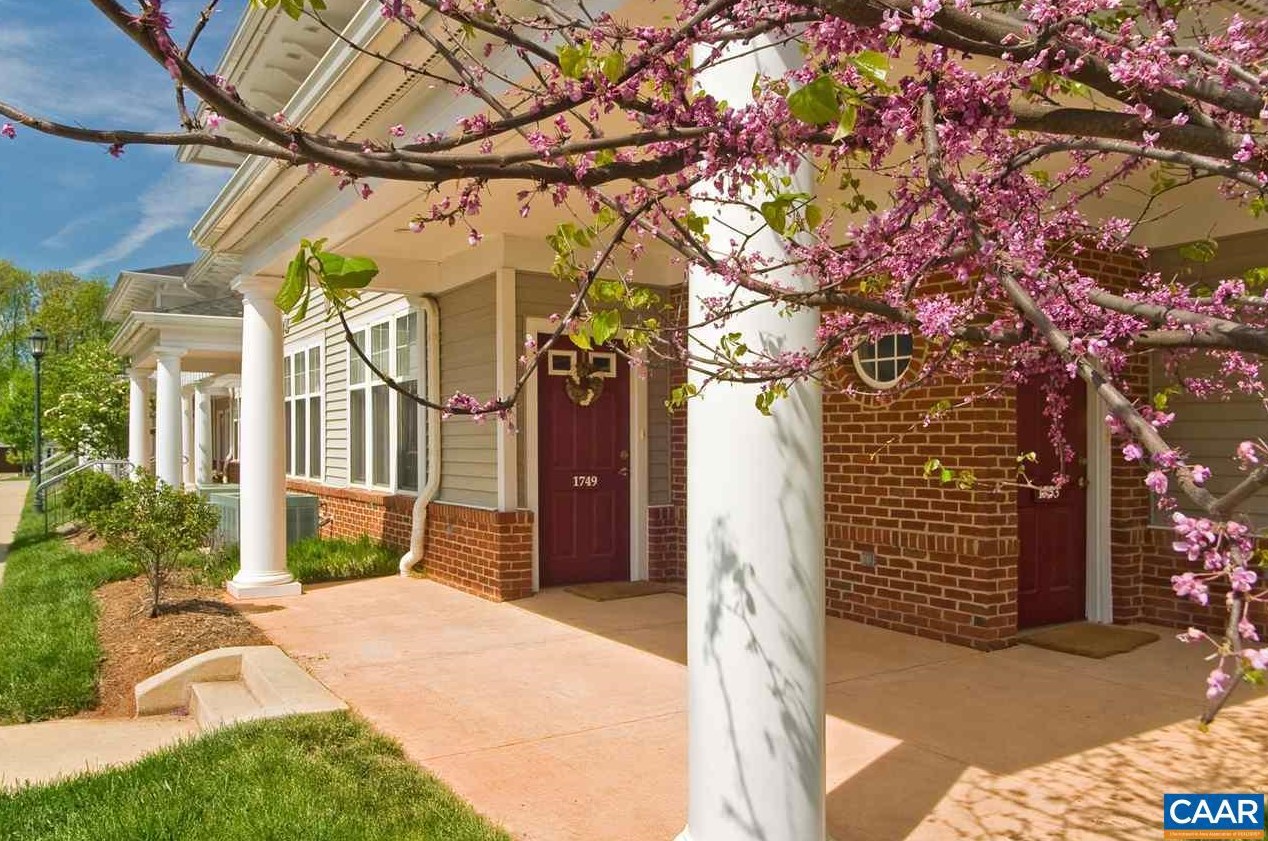 833 Catalpa Court, Charlottesville, VA 22903