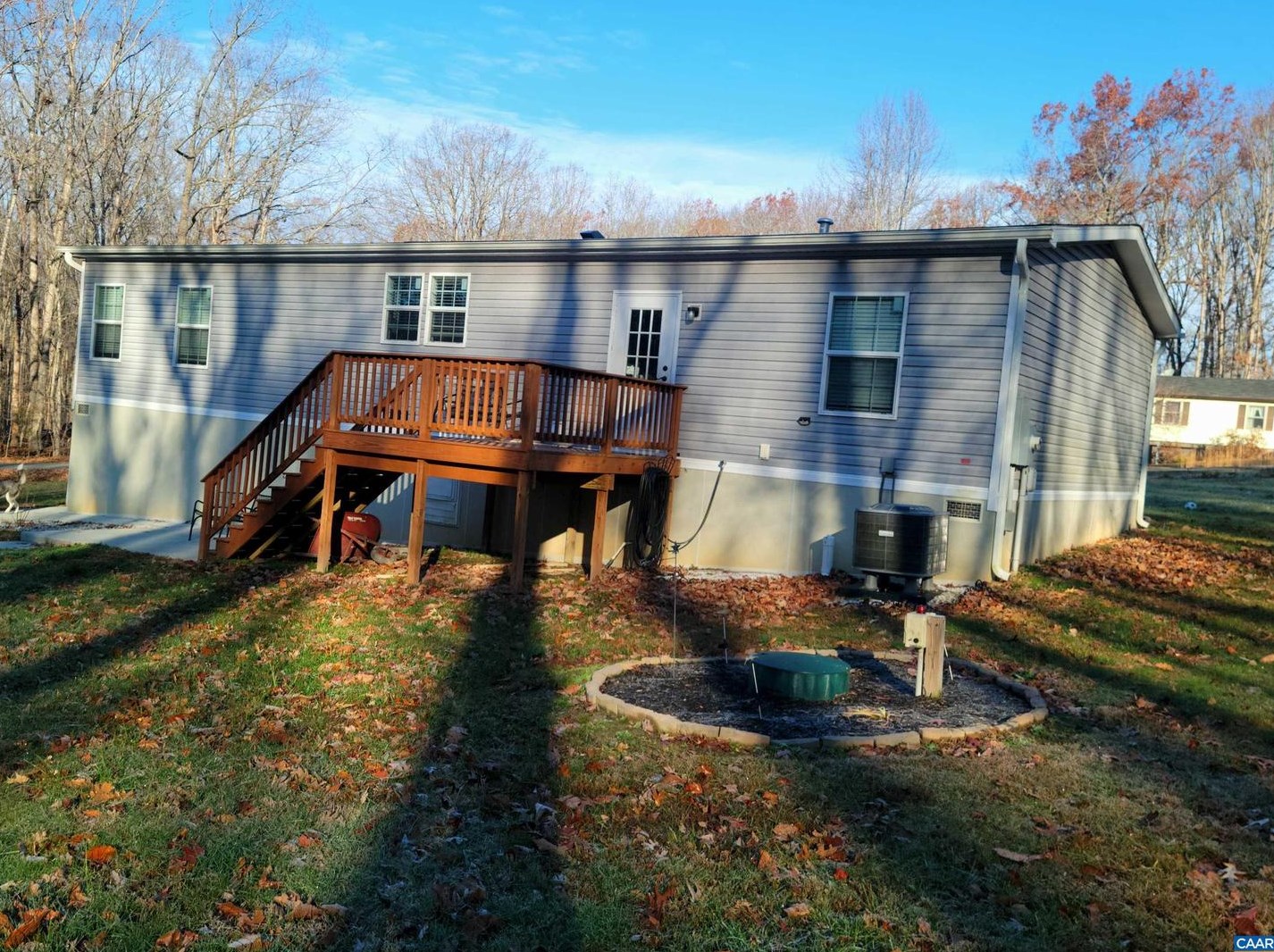 902 St Frances Ave, Mineral, VA 23117