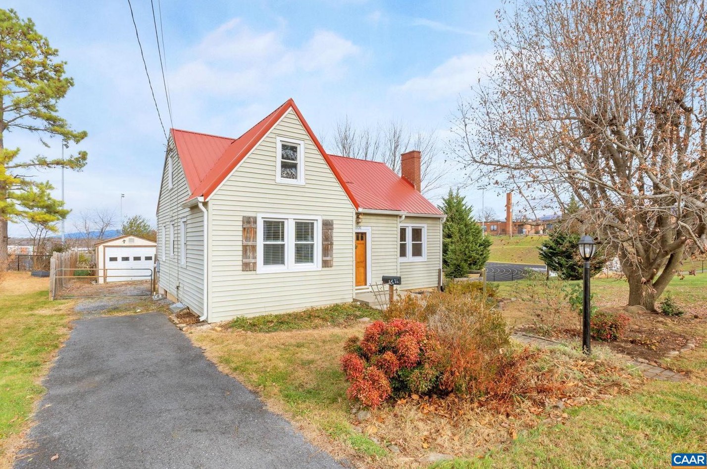 1031 12th St, Waynesboro, VA 22980-4435