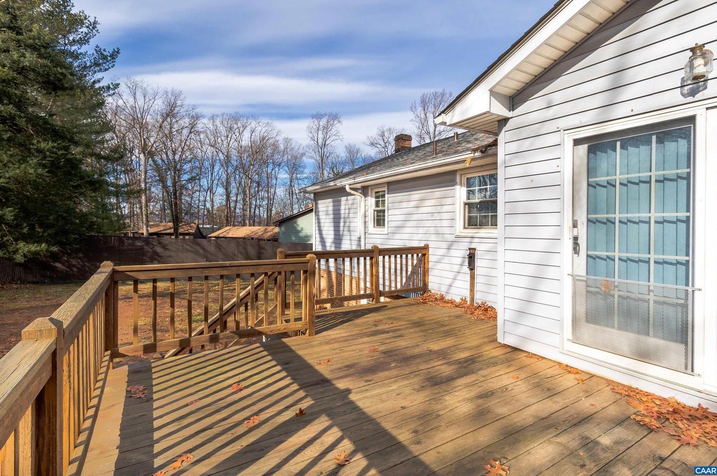 187 Warmar Rd, Ruckersville, VA 22968-3528