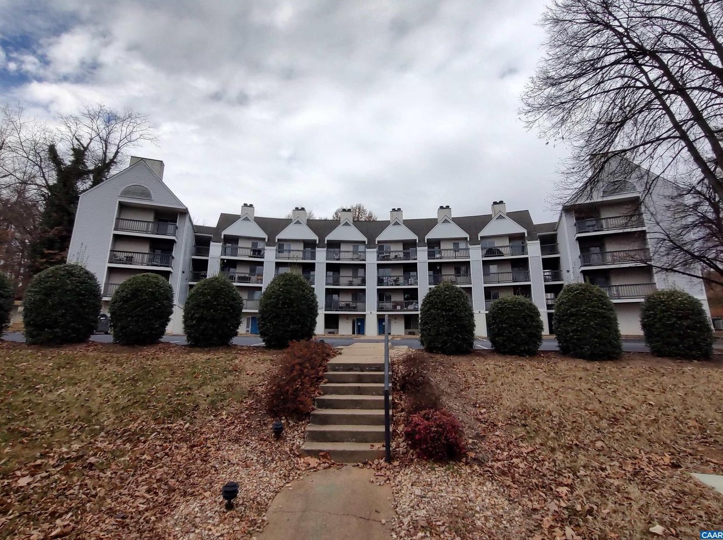 1243 Cedars Ct #c-19, Charlottesville, VA 22903
