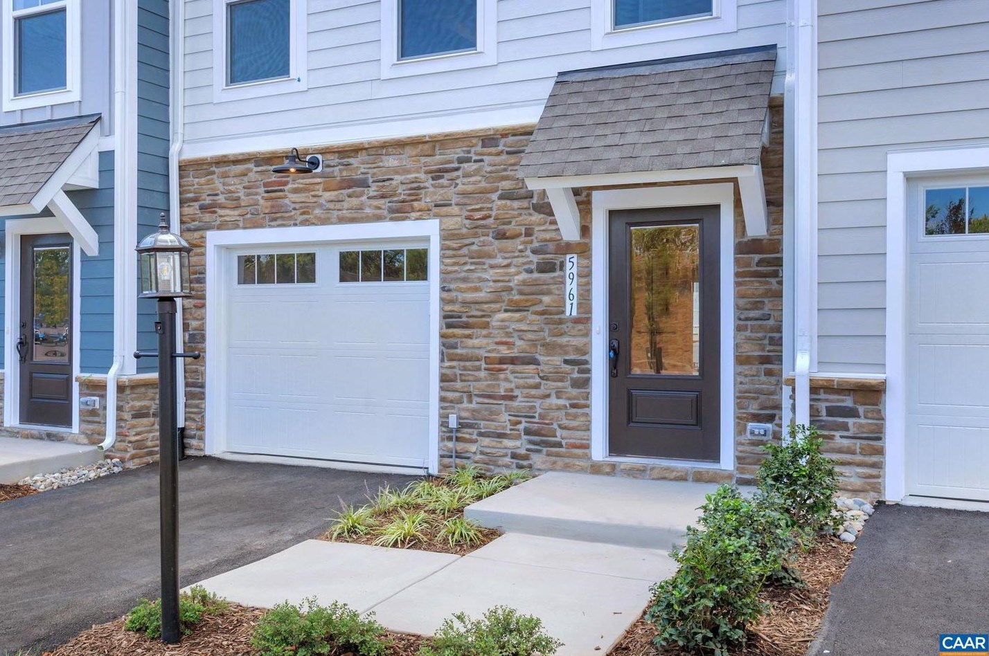 6031 Mccomb St, Crozet, VA 22932