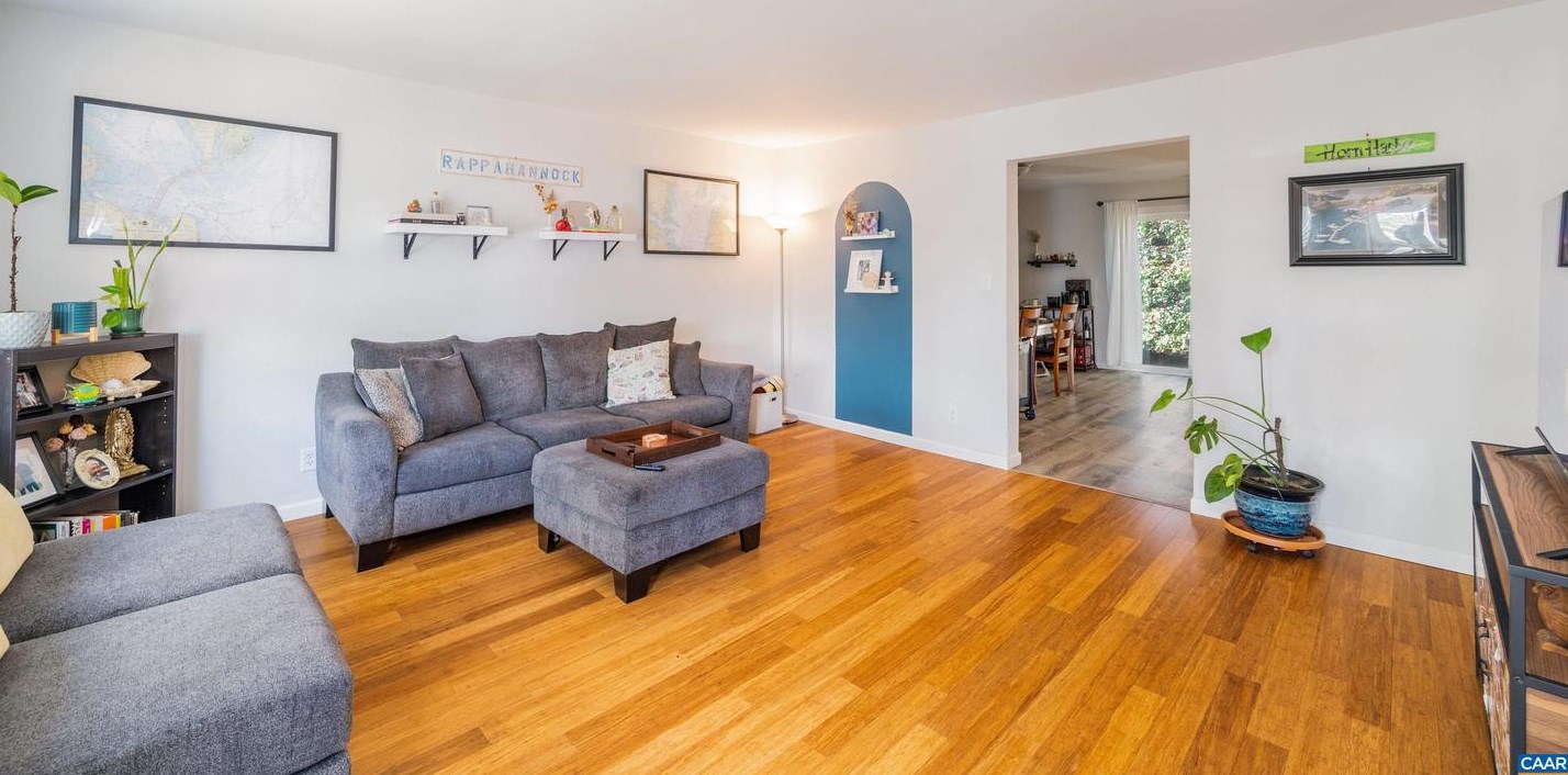 682 Lockesley Ter, Charlottesville, VA 22903-6501