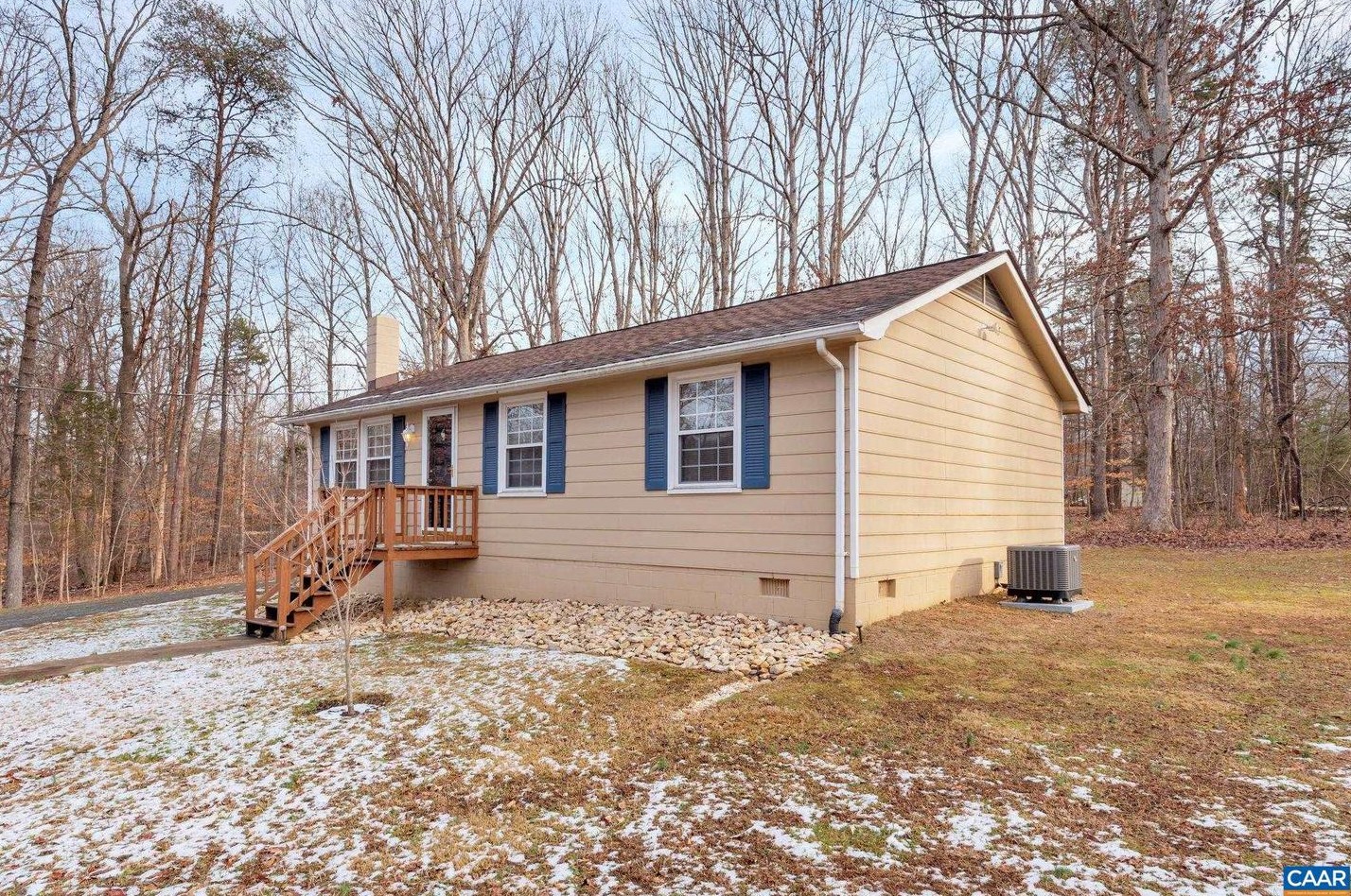 198 Orchard Park Rd, Bybee, VA 22963