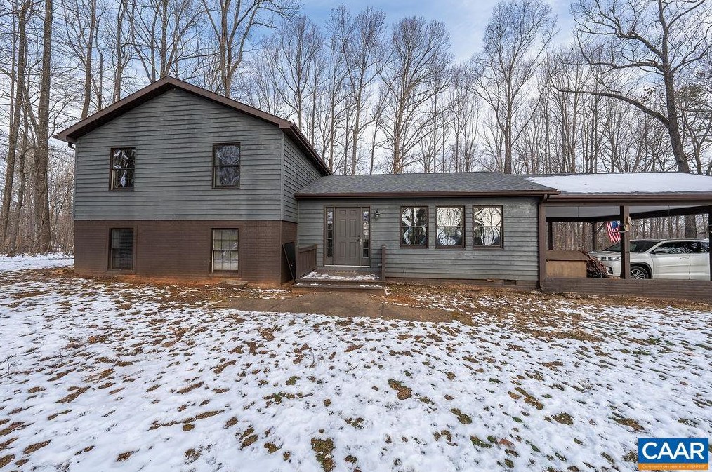 1425 Jacks Shop Rd, Uno, VA 22738