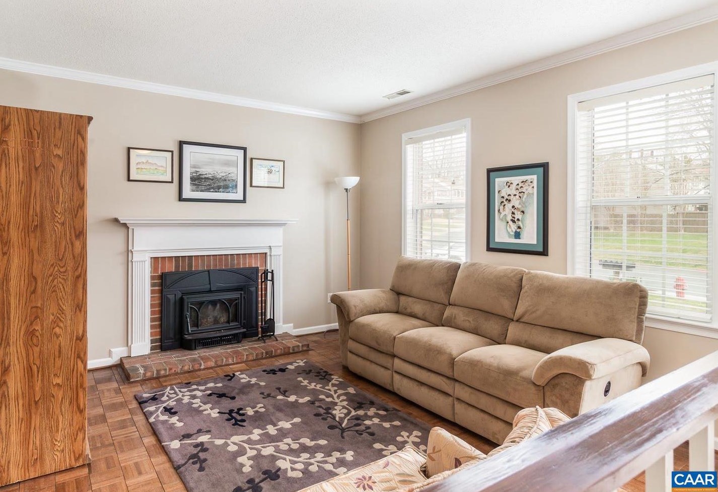 414 Wynridge Dr, Charlottesville, VA 22901