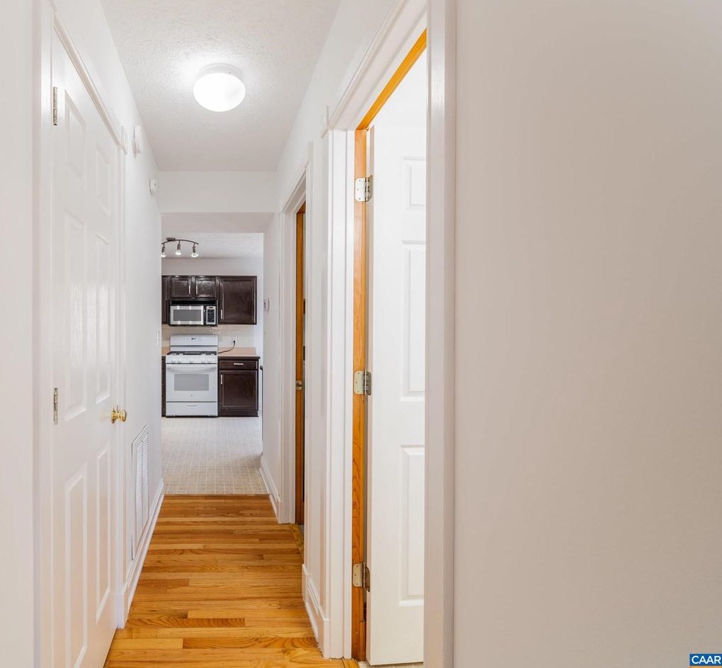 22 Lafayette Dr, Bybee VA  22963-2932 exterior