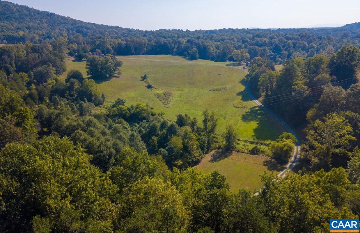 5289 Free Union Rd, Free Union, VA 22940