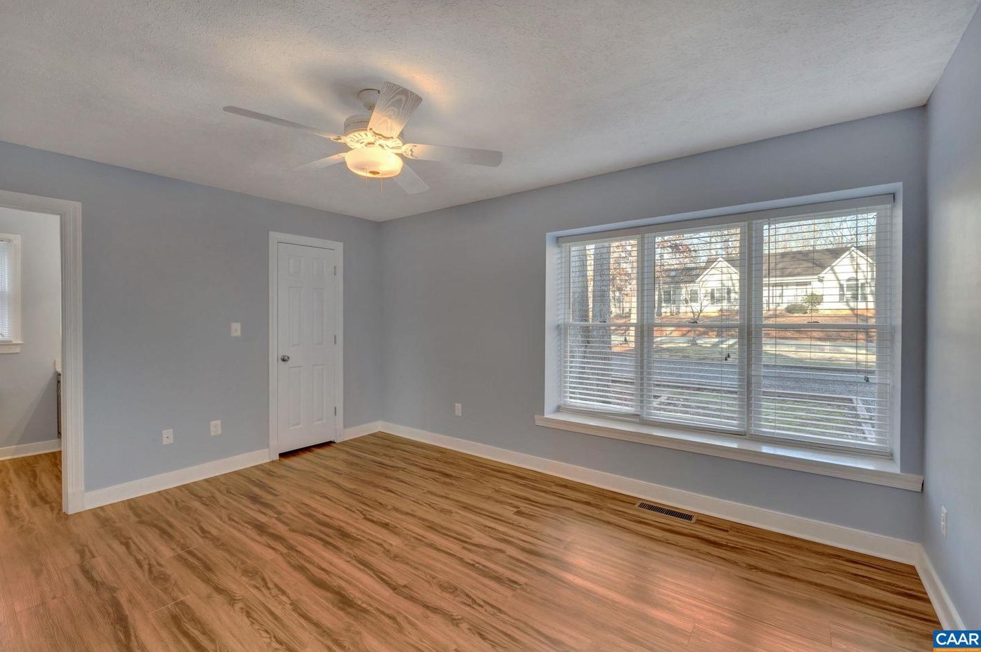 9 Bearwood Dr, Bybee VA  22963-2842 exterior