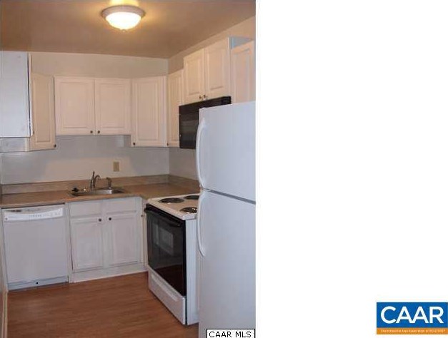 1215 Wertland St Apt C44, Charlottesville, VA