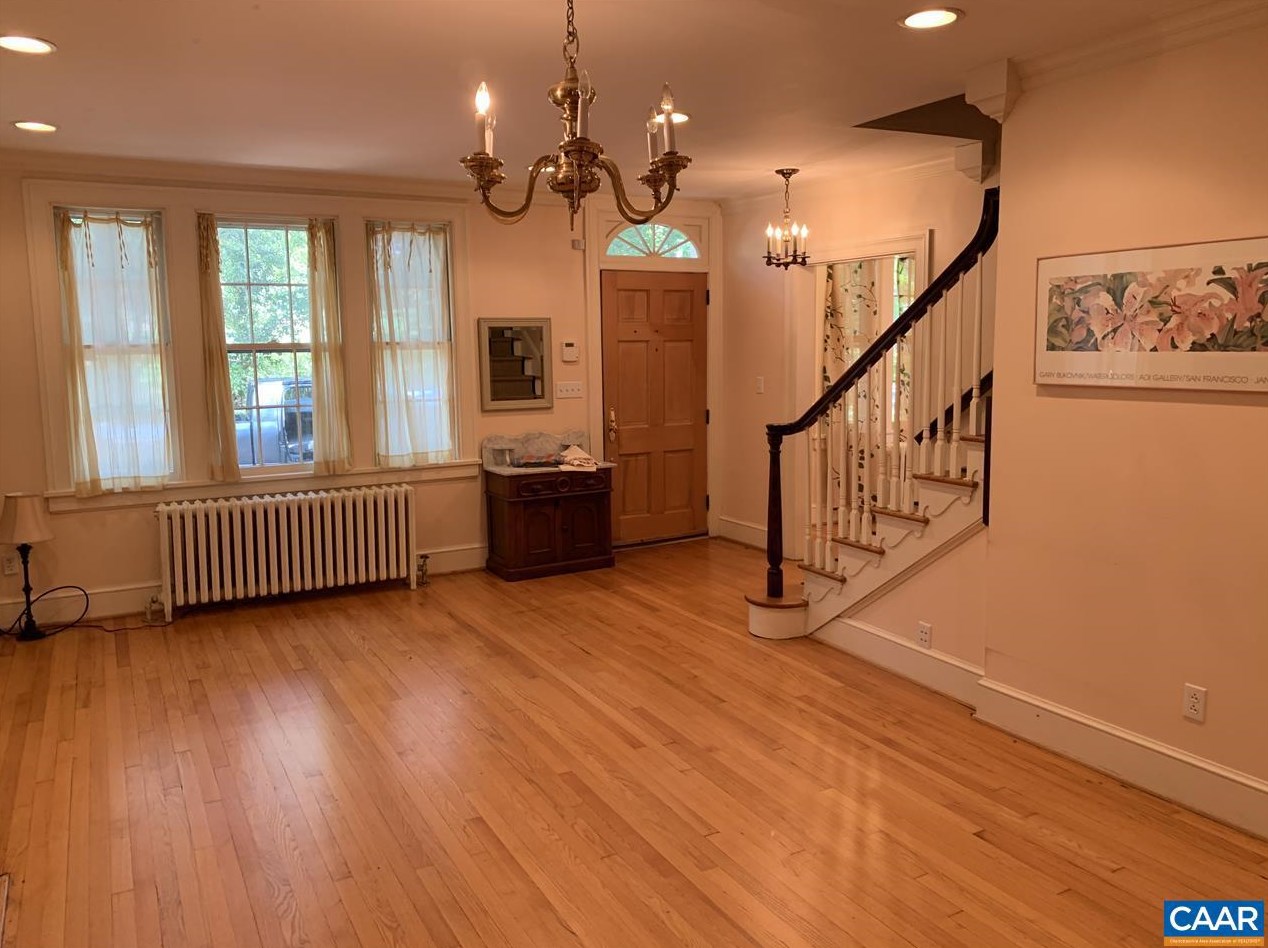 1902 Fendall Ave, Charlottesville, VA 22903