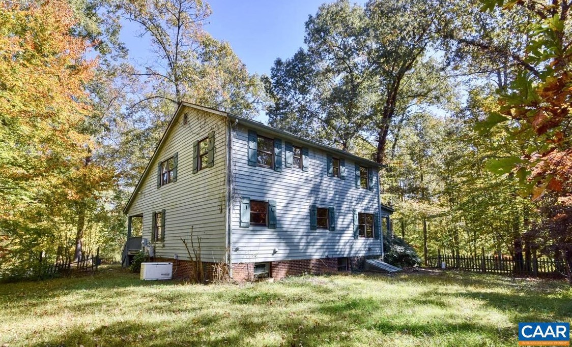 444 Dogwood Lake Dr, Gordonsville, VA 22942