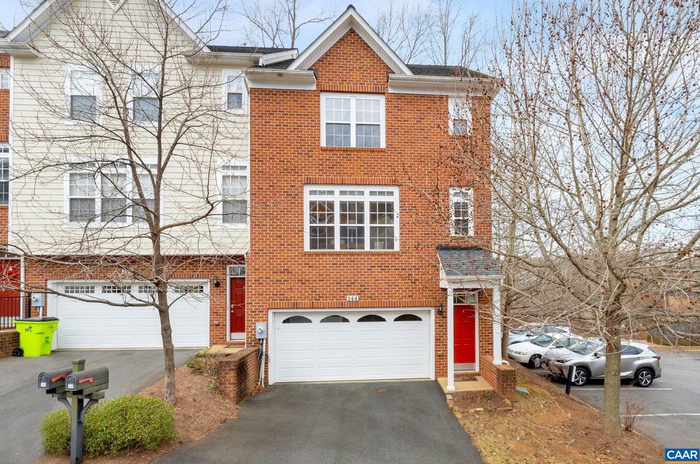 144 Brookwood Dr, Charlottesville, VA 22902-6092