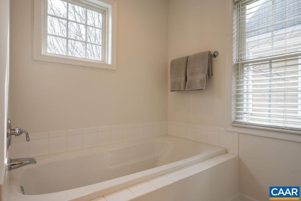 103 Burnet St, Charlottesville VA  22902-5502 exterior