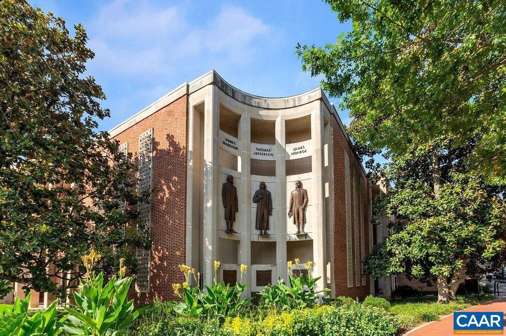 103 Burnet St, Charlottesville VA  22902-5502 exterior