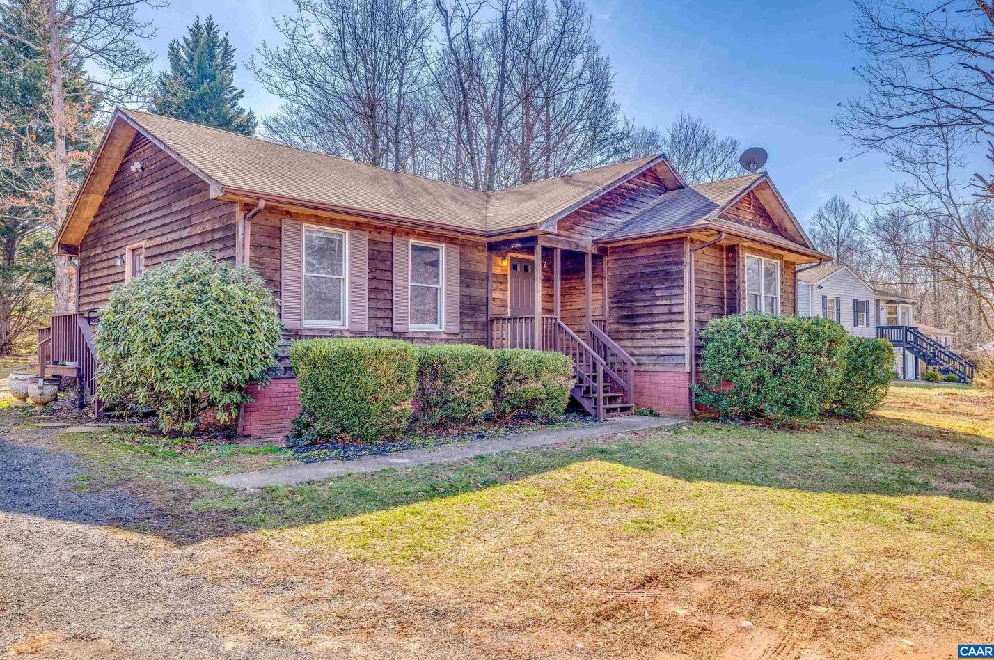 222 Wood Dr, Ruckersville, VA 22968-2837