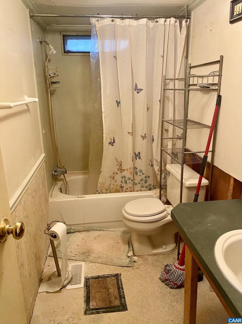 1521 Old Apple Grv Rd, Mineral VA  23117-3037 exterior