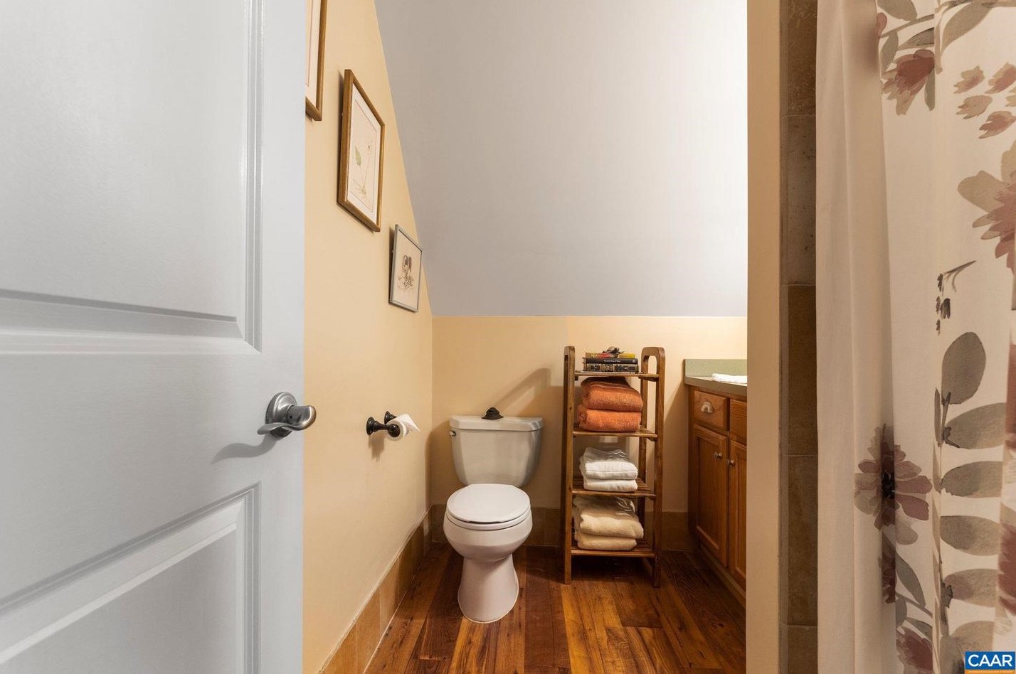 208 Jefferson Dr, Bybee VA  22963-2322 exterior