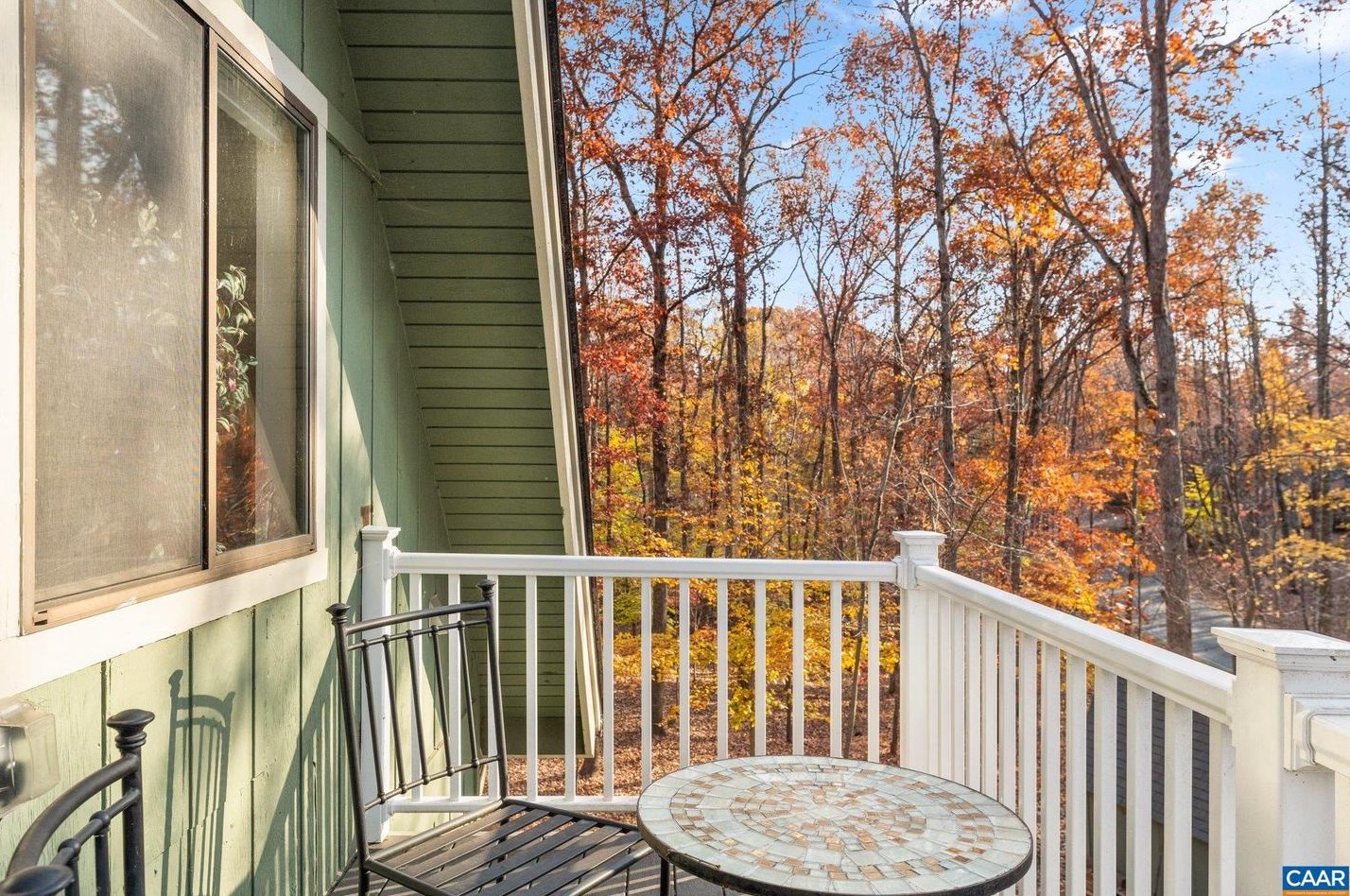 208 Jefferson Dr, Bybee VA  22963-2322 exterior