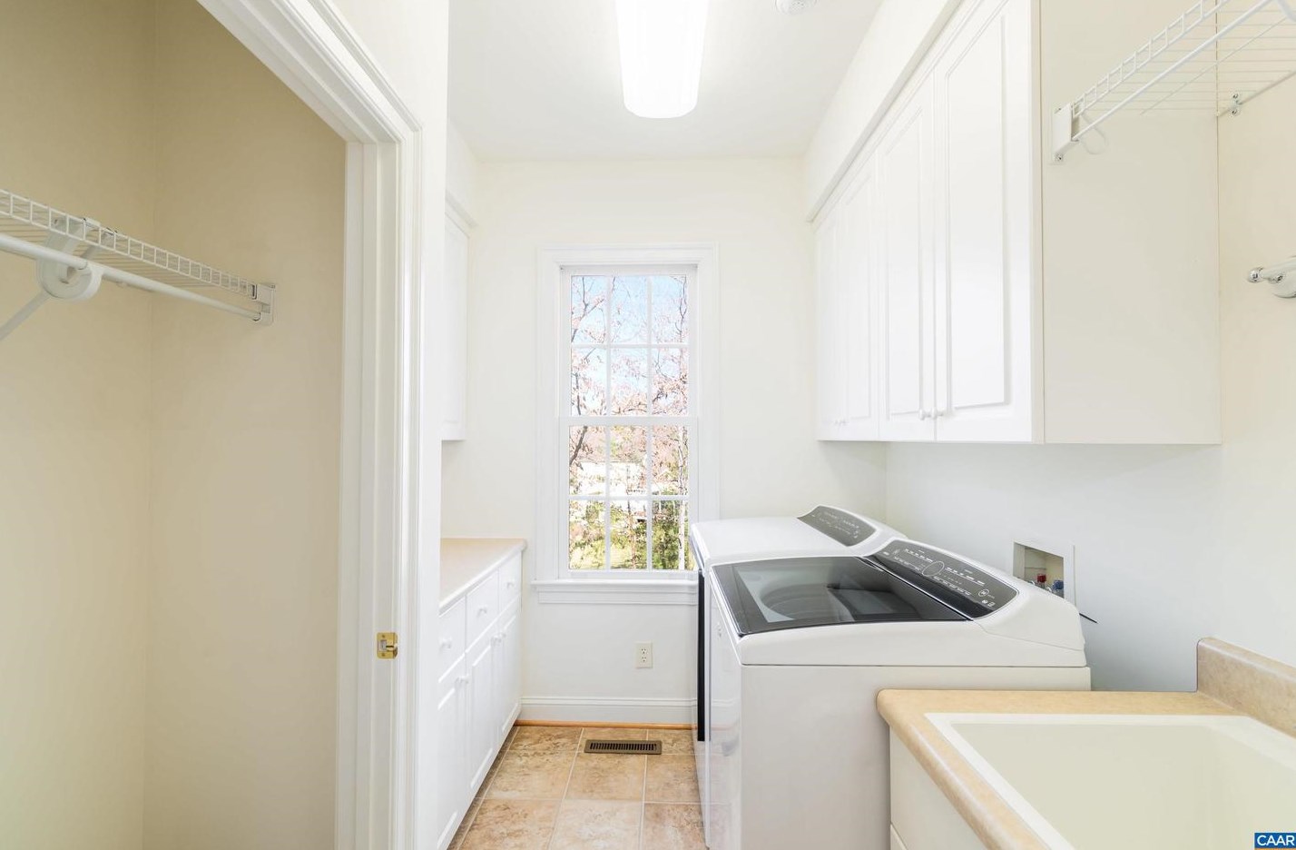 3524 Glasgow Ln, Keswick VA  22947-2748 exterior