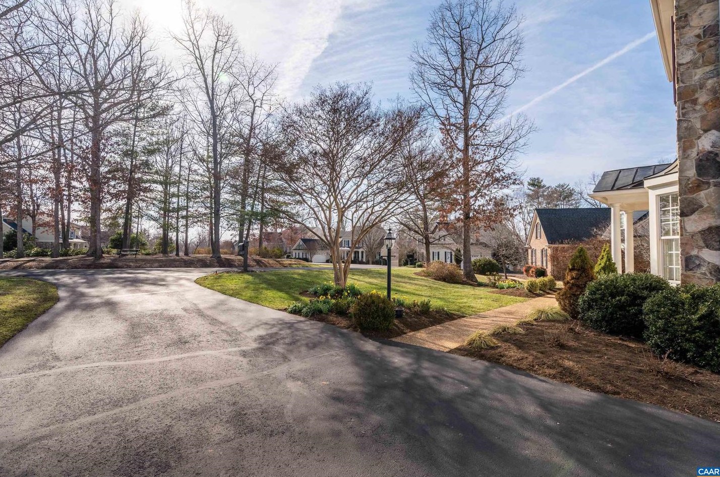 3524 Glasgow Ln, Keswick VA  22947-2748 exterior