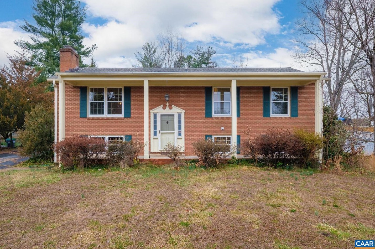 1309 Carter Ln, Charlottesville, VA 22901-3103