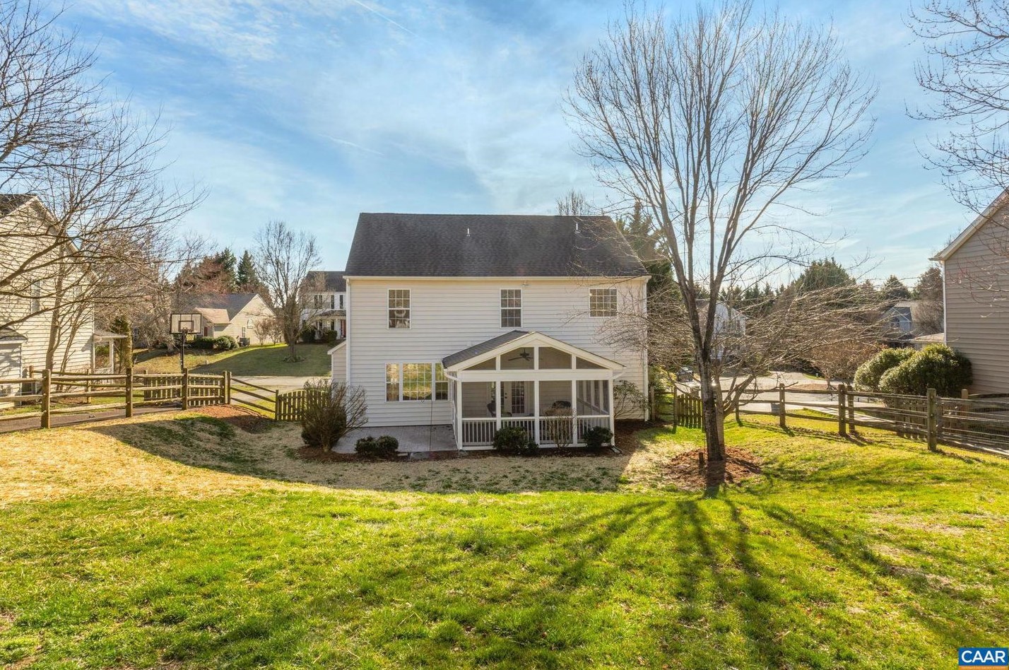 1103 Autumn Hill Ct, Crozet VA  22932-3145 exterior
