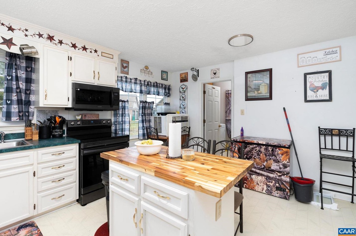 5114 Dogwood Ct, Timberville VA  22853-2406 exterior