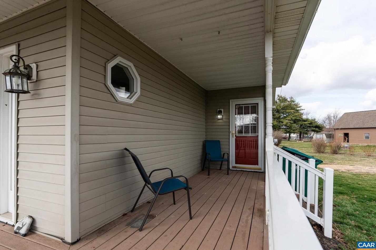 5114 Dogwood Ct, Timberville VA  22853-2406 exterior