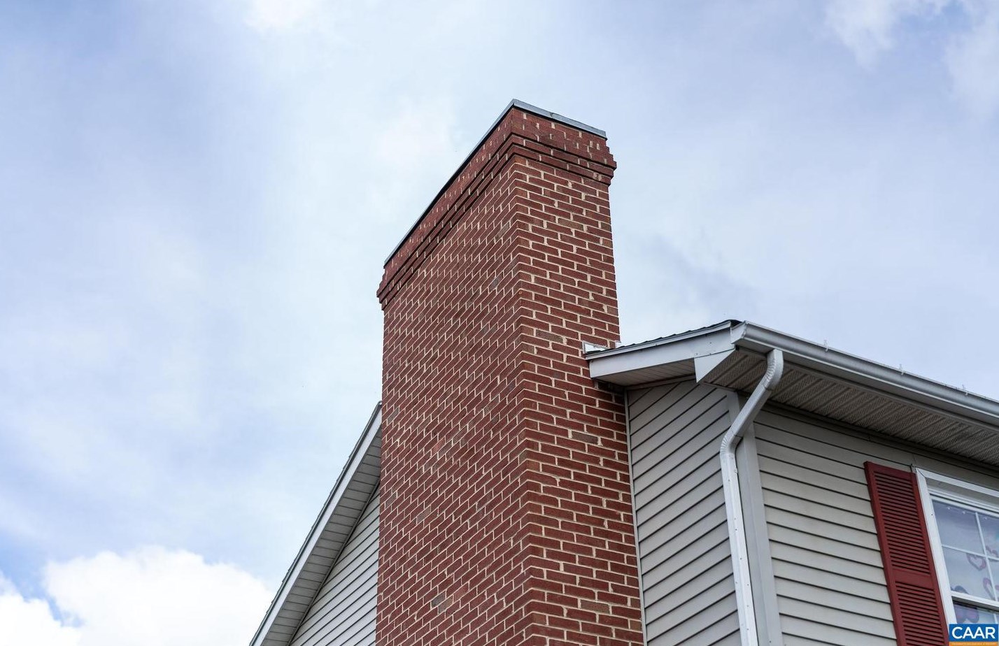 5114 Dogwood Ct, Timberville VA  22853-2406 exterior