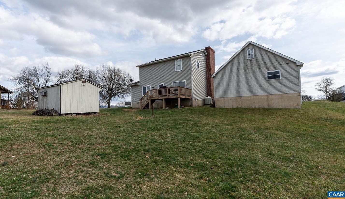 5114 Dogwood Ct, Timberville VA  22853-2406 exterior