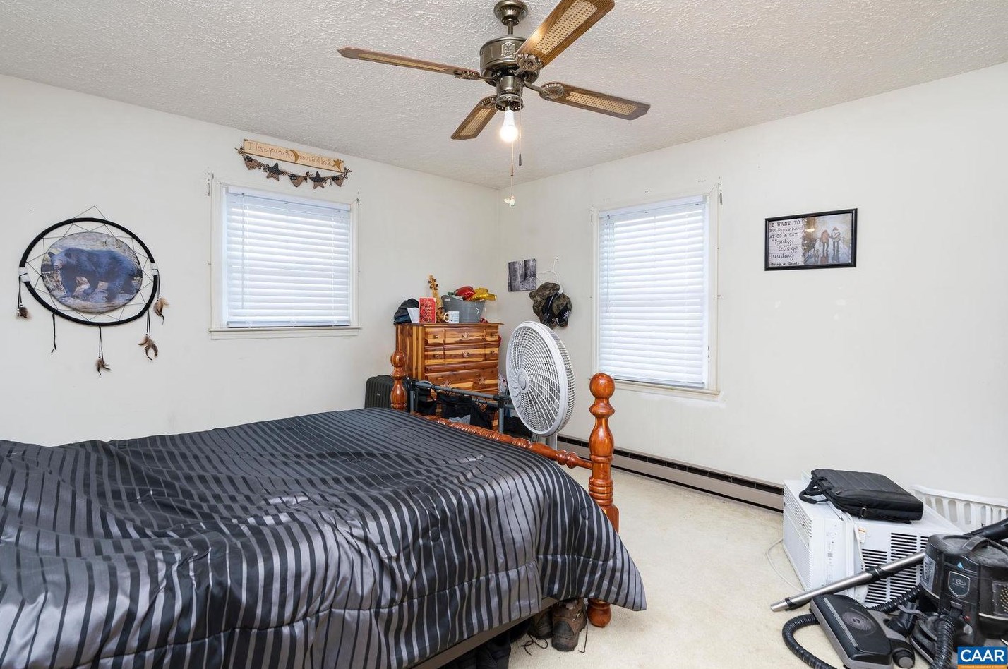 5114 Dogwood Ct, Timberville VA  22853-2406 exterior