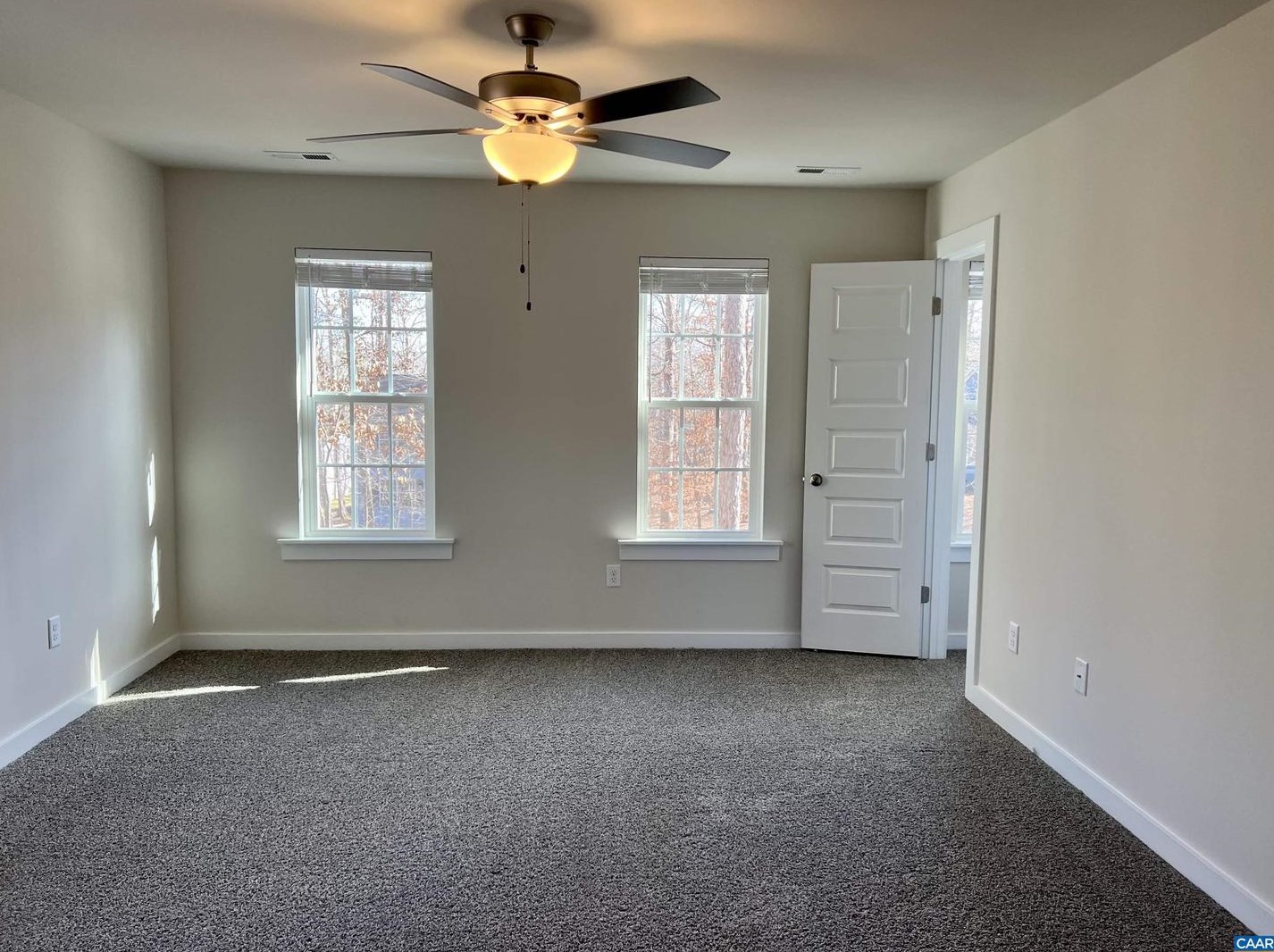 6 Barkley Ln, Bybee VA  22963-2426 exterior