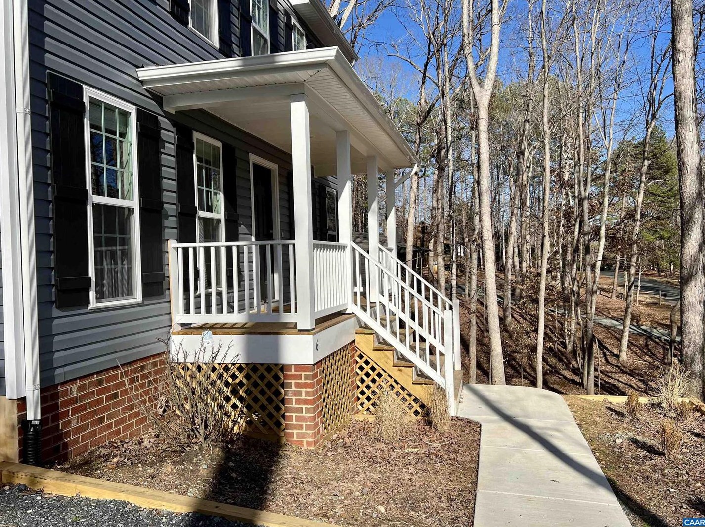 6 Barkley Ln, Bybee VA  22963-2426 exterior