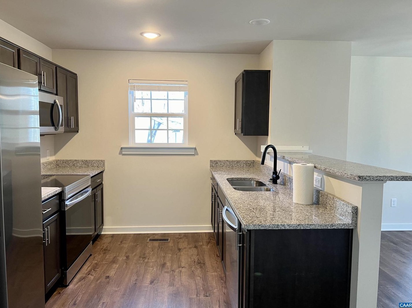 6 Barkley Ln, Bybee VA  22963-2426 exterior