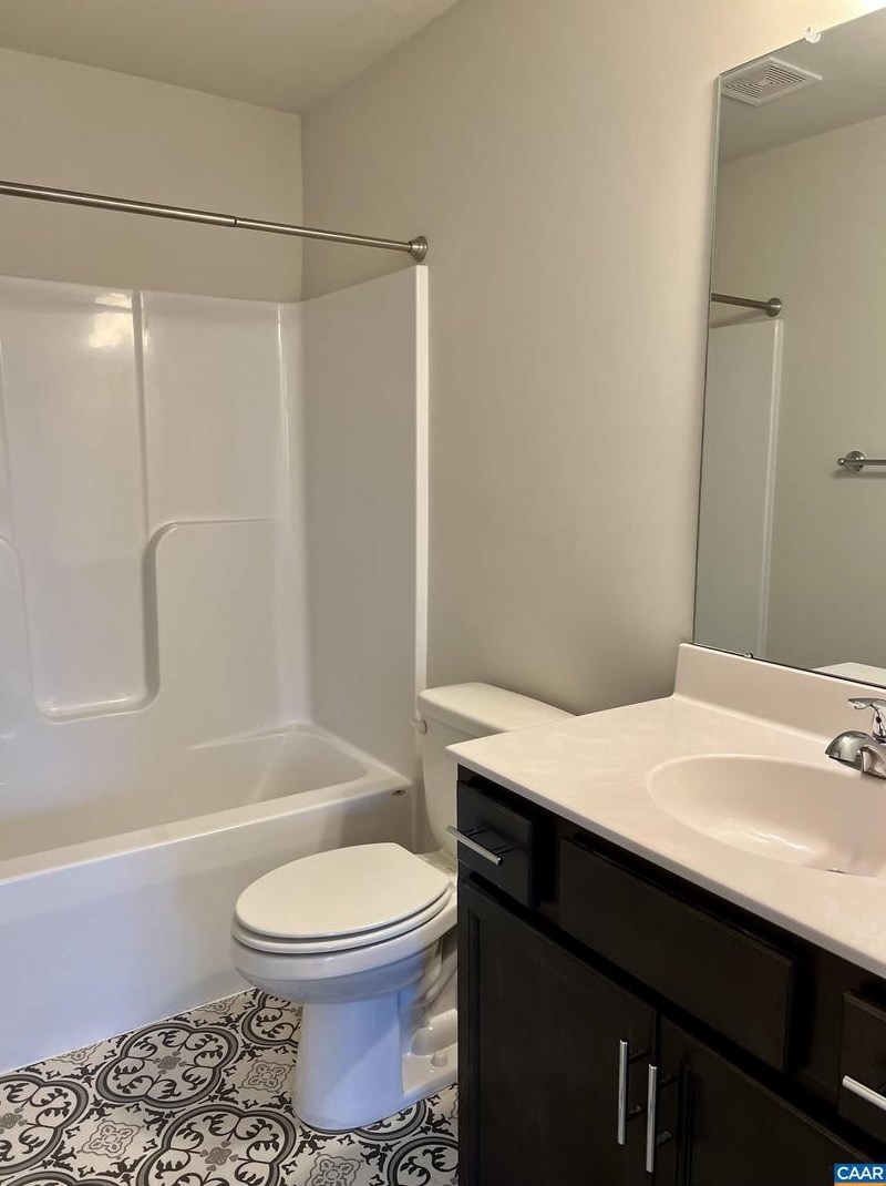 6 Barkley Ln, Bybee VA  22963-2426 exterior