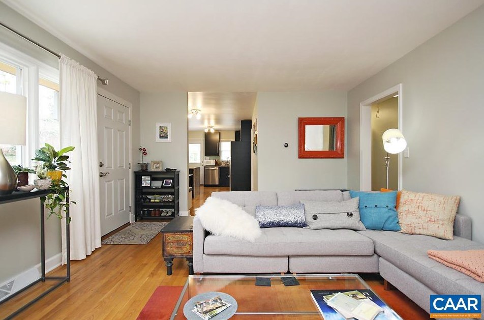 112 Raymond Ave, Charlottesville, VA 22903-3639