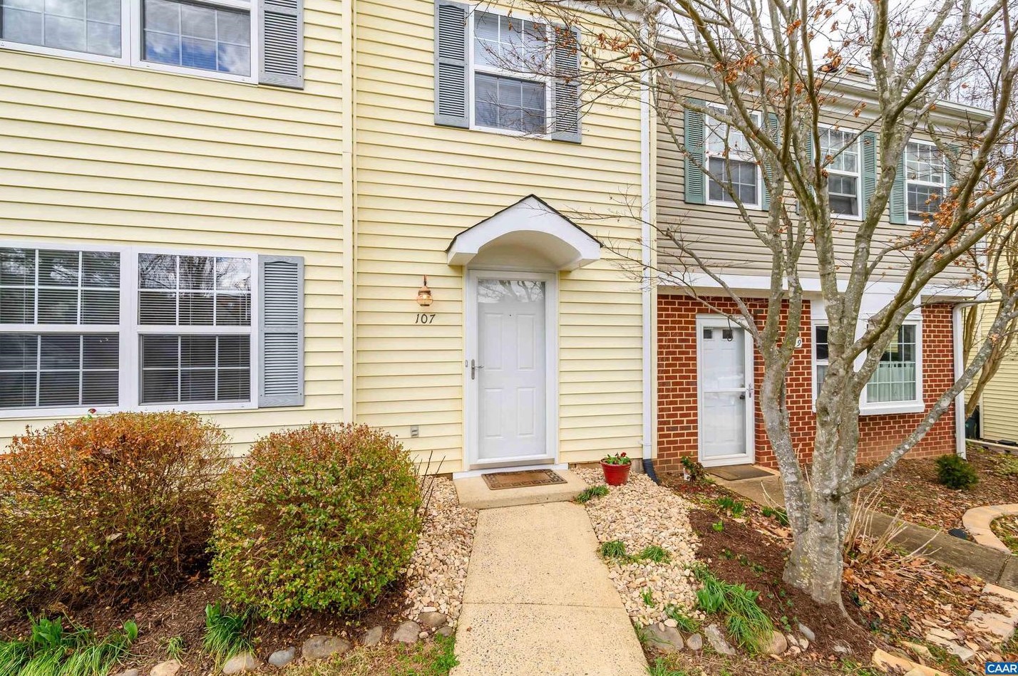 107 Lodge Creek Cir, Charlottesville, VA 22903-4300
