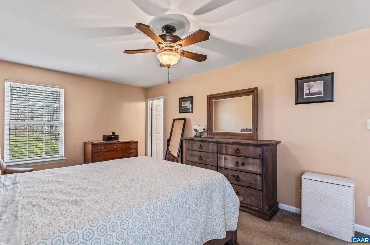 623 Justin Dr, Bybee VA  22963-2088 exterior