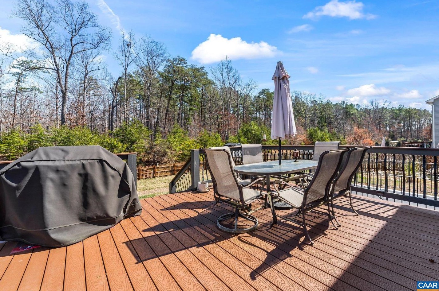 623 Justin Dr, Bybee VA  22963-2088 exterior