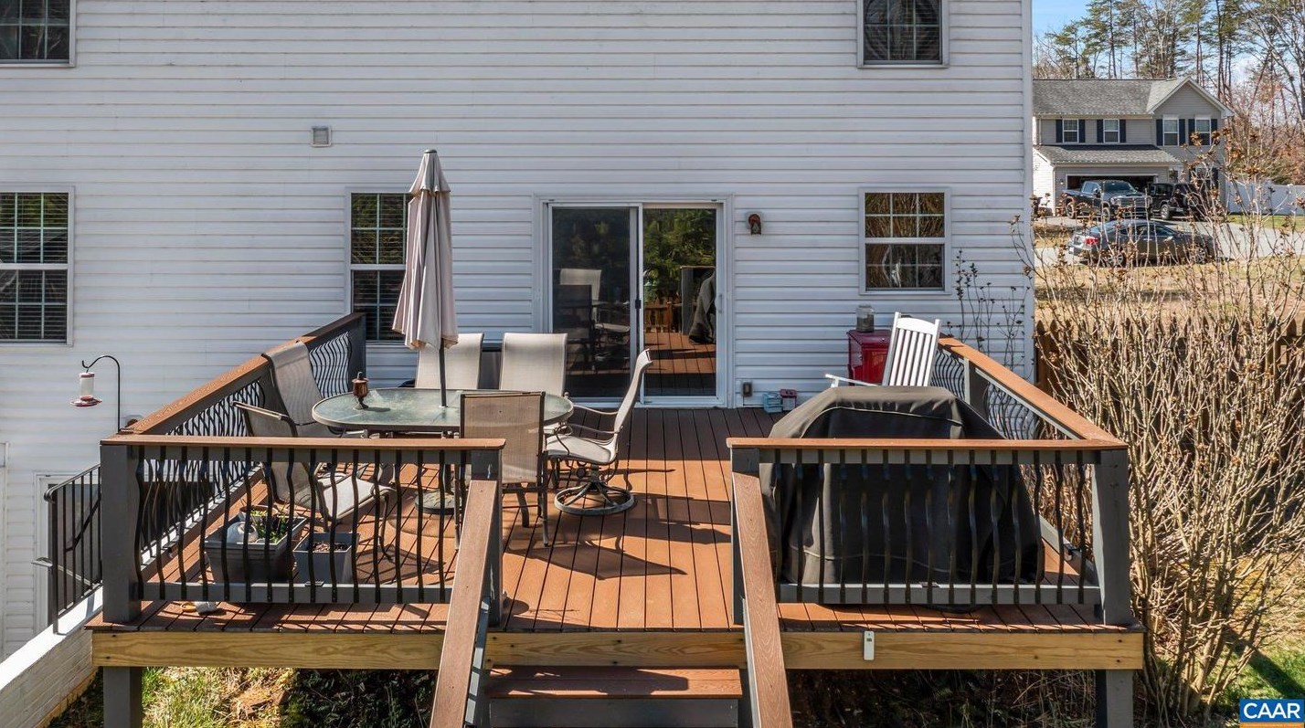 623 Justin Dr, Bybee VA  22963-2088 exterior