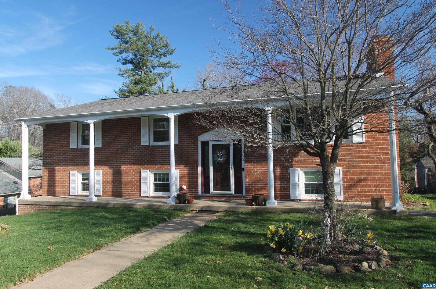 102 Chaucer Rd, Charlottesville, VA 22901-2213