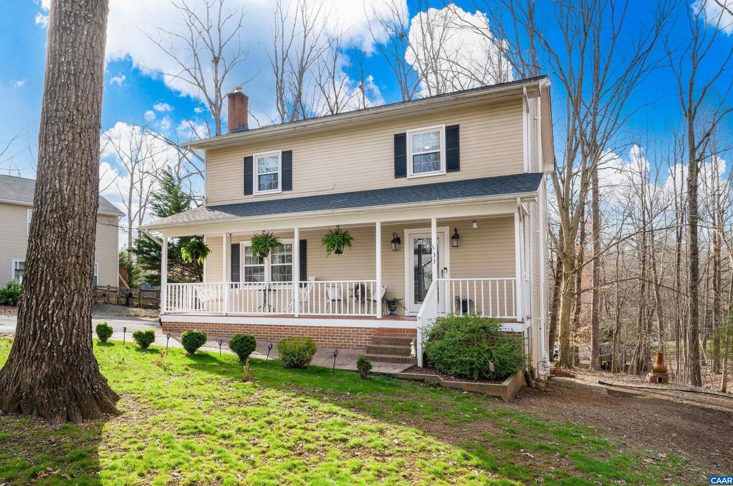33 Woodlawn Dr, Bybee VA  22963-2728 exterior