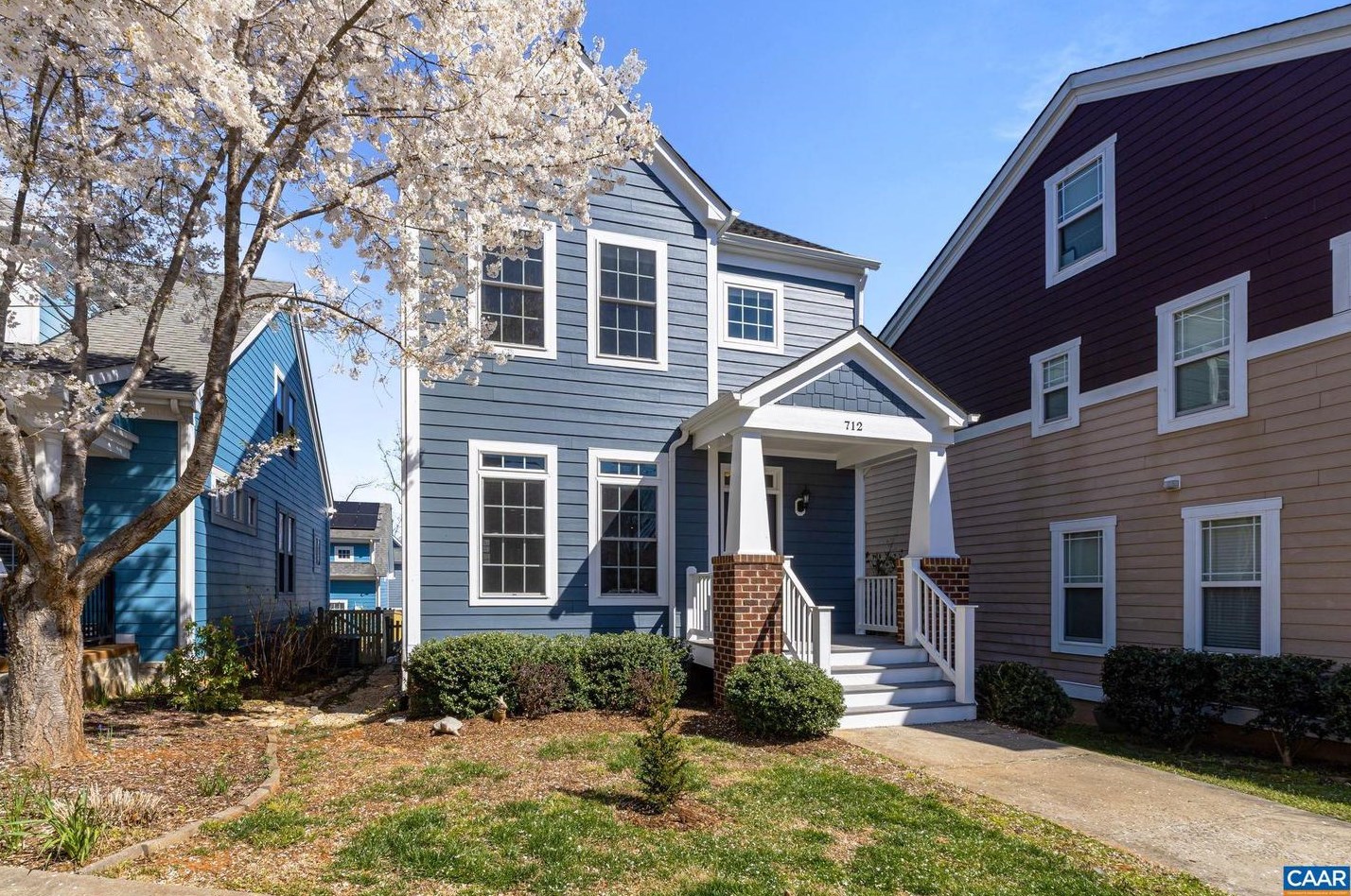 712 Cole St, Charlottesville, VA 22901-3210