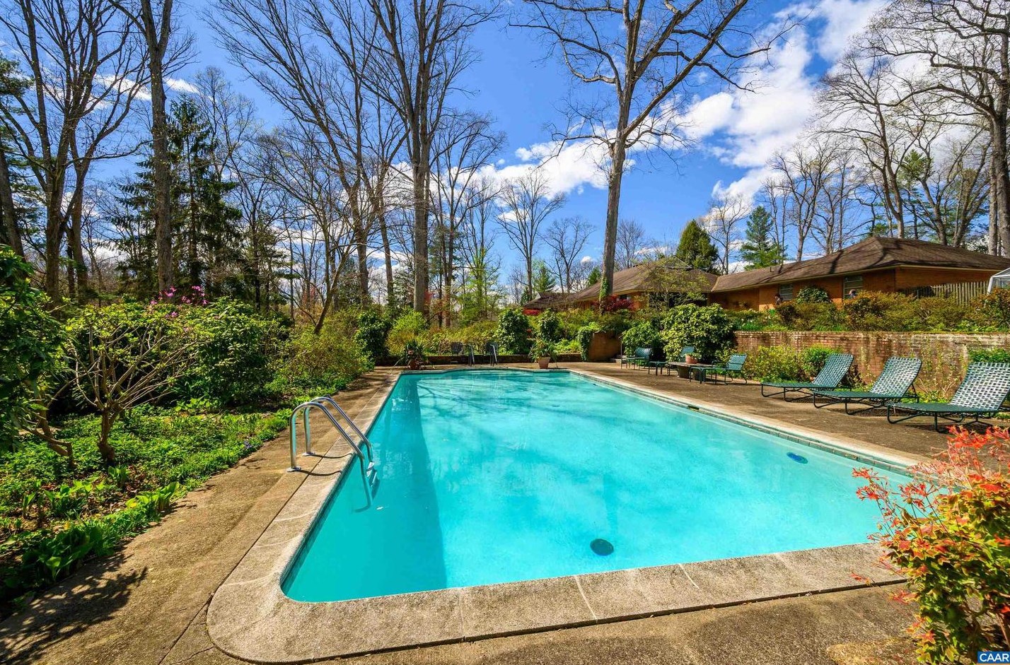 275 Terrell Rd, Charlottesville, VA 22901-2168