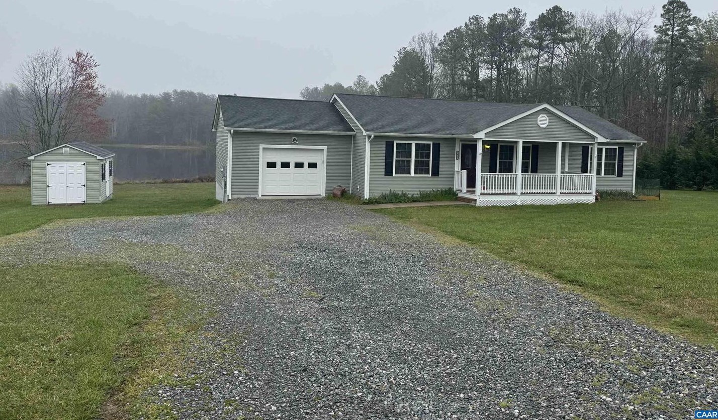 1696 Kennon Rd, Mineral, VA 23117