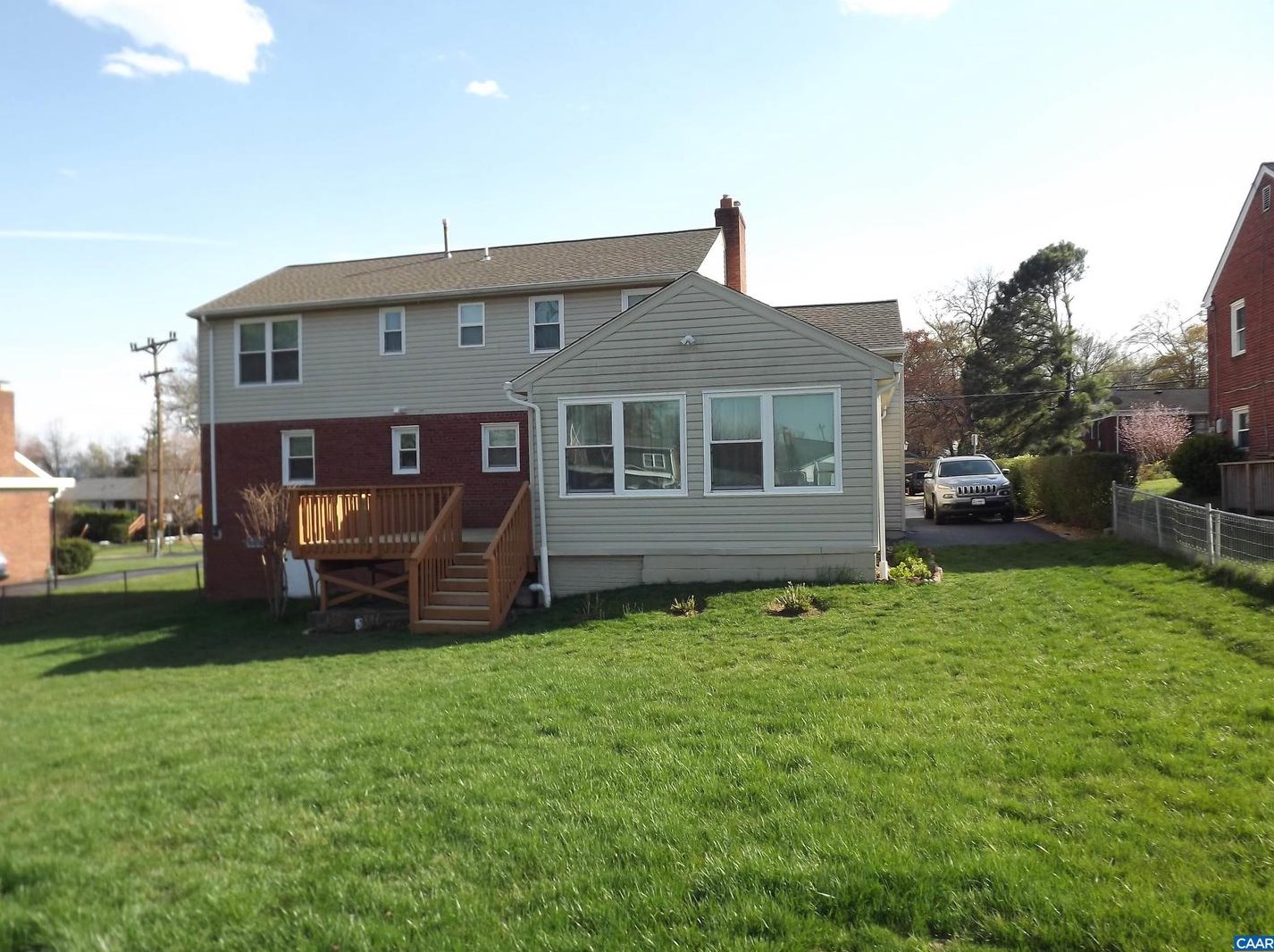 2600 Dawn Dr, Alexandria, VA 22306-1618