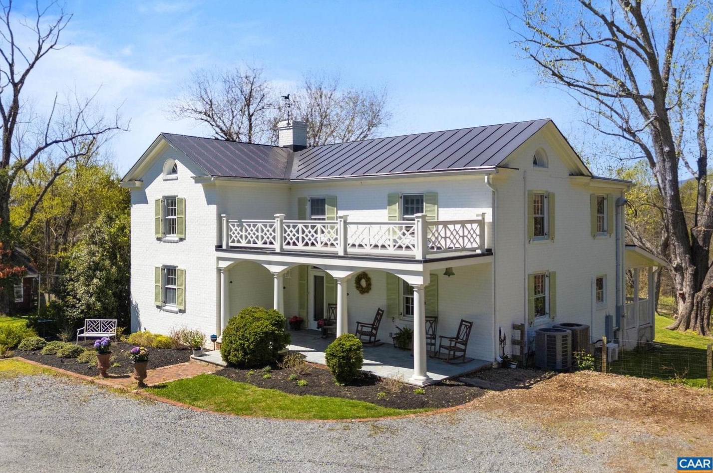1005 Whispering Pines Ln, Charlottesville, VA 22901-6388